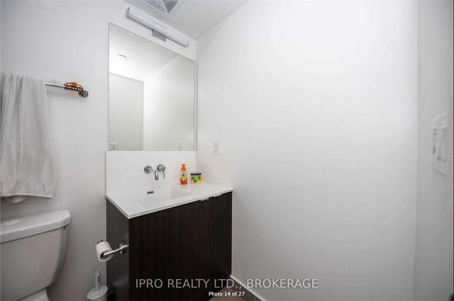 1202 - 100 Harbour St, Condo with 2 bedrooms, 2 bathrooms and 0 parking in Toronto ON | Image 10