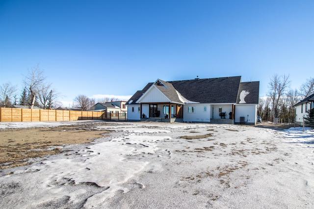 506 3 Street, House detached with 6 bedrooms, 3 bathrooms and 6 parking in Lethbridge County AB | Image 47