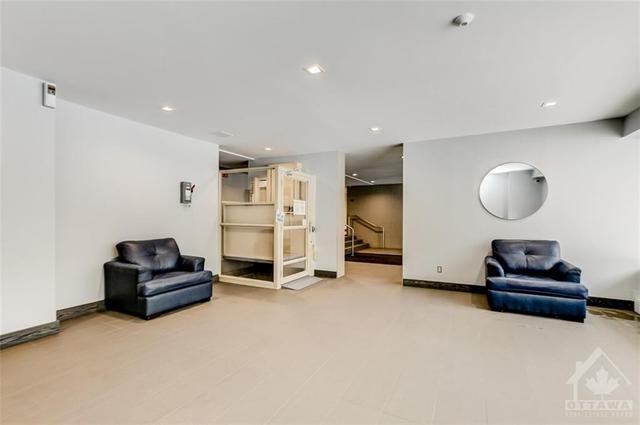 2112 - 665 Bathgate Drive, Condo with 3 bedrooms, 2 bathrooms and 1 parking in Ottawa ON | Image 5