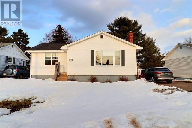 177 Sumner Ave, House detached with 2 bedrooms, 2 bathrooms and null parking in Moncton NB | Image 3