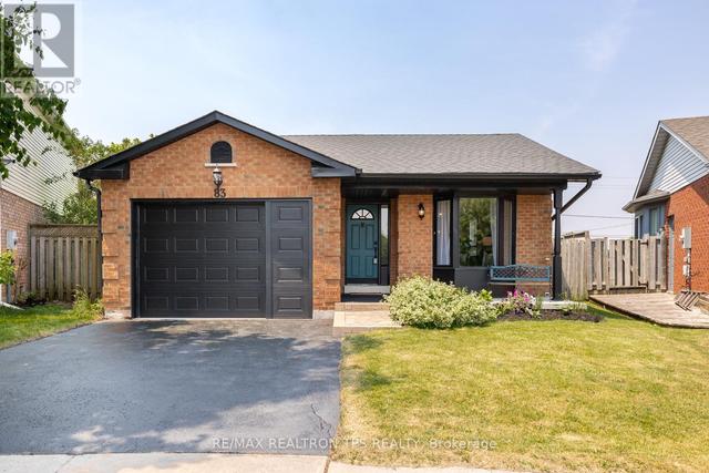 83 Beechnut Cres, House detached with 4 bedrooms, 3 bathrooms and 3 parking in Clarington ON | Image 1