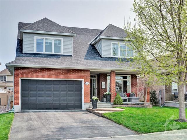 320 Tucana Way, House detached with 5 bedrooms, 5 bathrooms and 4 parking in Ottawa ON | Image 1