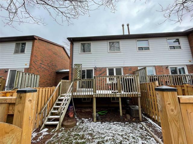 5 - 2445 Homelands Dr, Townhouse with 3 bedrooms, 2 bathrooms and 3 parking in Mississauga ON | Image 14