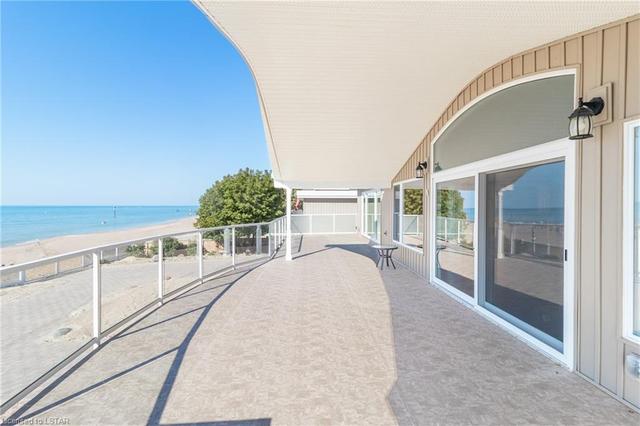 23 Beach Lane, House detached with 5 bedrooms, 3 bathrooms and 16 parking in Lambton Shores ON | Image 8
