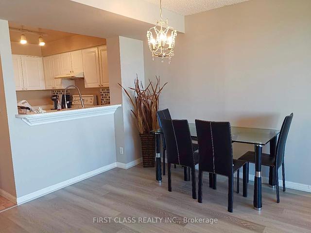 2005 - 1 Lee Centre Dr, Condo with 2 bedrooms, 2 bathrooms and 1 parking in Toronto ON | Image 7