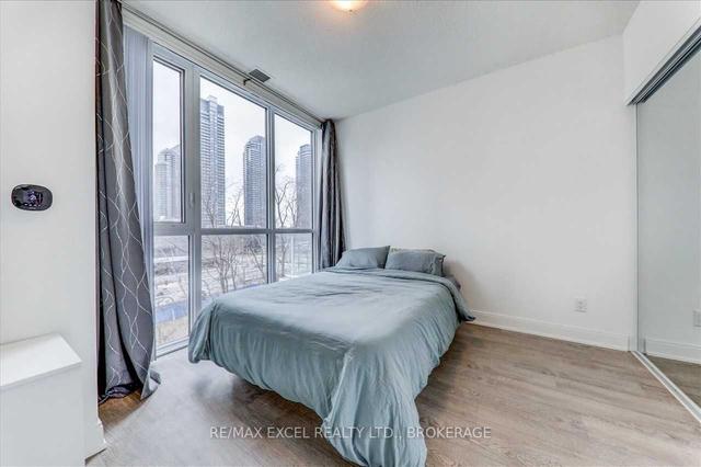 415 - 70 Annie Craig Dr, Condo with 1 bedrooms, 2 bathrooms and 1 parking in Toronto ON | Image 9