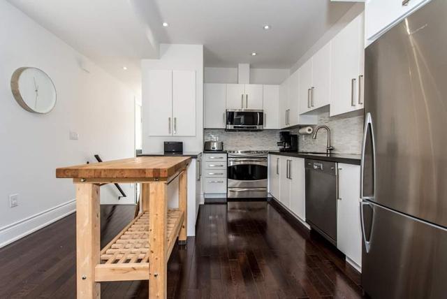 8 - 200 Annette St, Townhouse with 3 bedrooms, 3 bathrooms and 1 parking in Toronto ON | Image 32