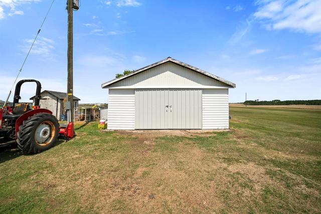 45024 Range Road 185, House detached with 4 bedrooms, 2 bathrooms and 2 parking in Camrose County AB | Image 10