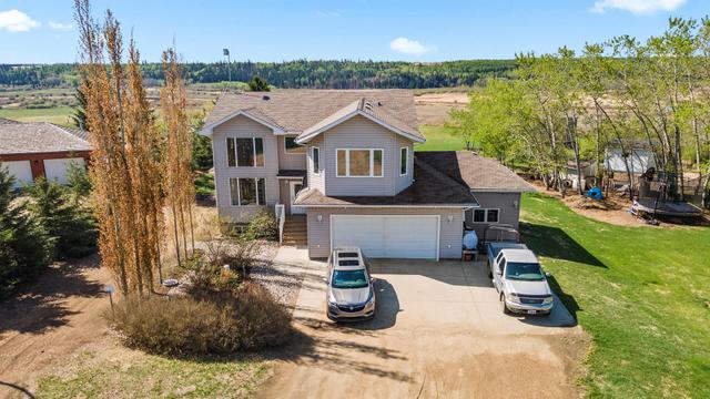 121 - 46139 Rr 205, House detached with 4 bedrooms, 3 bathrooms and null parking in Camrose County AB | Image 1