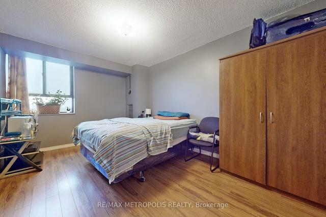 704 - 121 Trudelle St, Condo with 3 bedrooms, 2 bathrooms and 1 parking in Toronto ON | Image 10