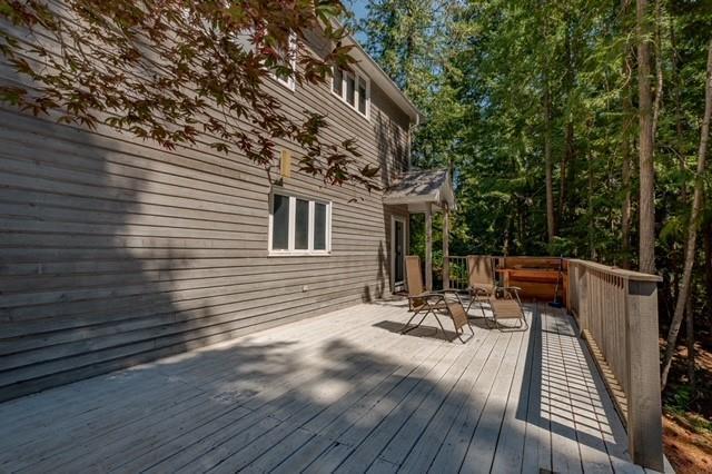 8475 Squilax Anglemont Road, House detached with 2 bedrooms, 2 bathrooms and 7 parking in Columbia Shuswap F BC | Image 4
