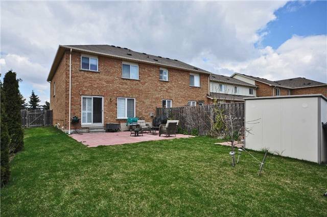 982 Delgado Dr, House attached with 3 bedrooms, 4 bathrooms and 4 parking in Mississauga ON | Image 20