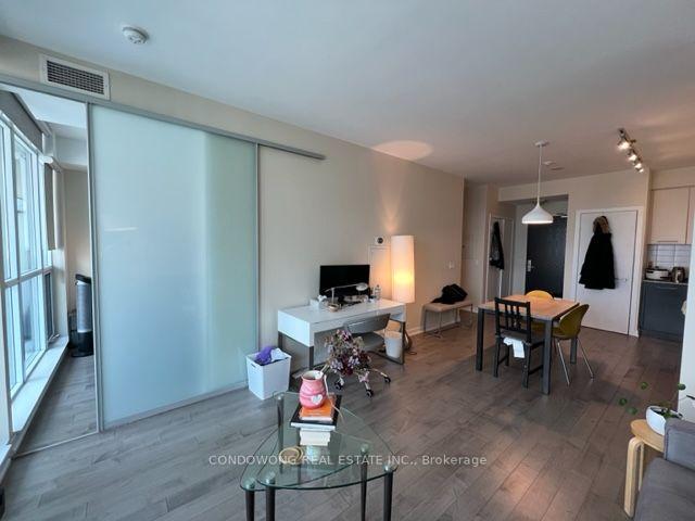 1803 - 770 Bay St, Condo with 1 bedrooms, 1 bathrooms and 1 parking in Toronto ON | Image 7