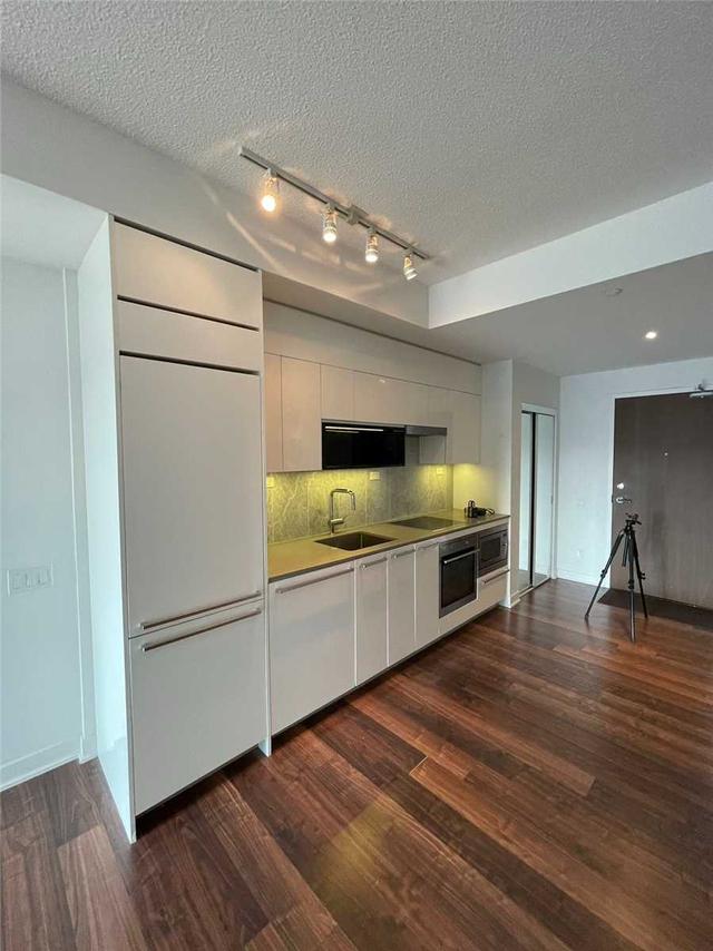 809 - 90 Queens Wharf Rd, Condo with 1 bedrooms, 1 bathrooms and 0 parking in Toronto ON | Image 10