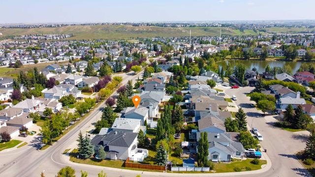 9982 Hidden Valley Drive Nw, House detached with 4 bedrooms, 2 bathrooms and 5 parking in Calgary AB | Image 38