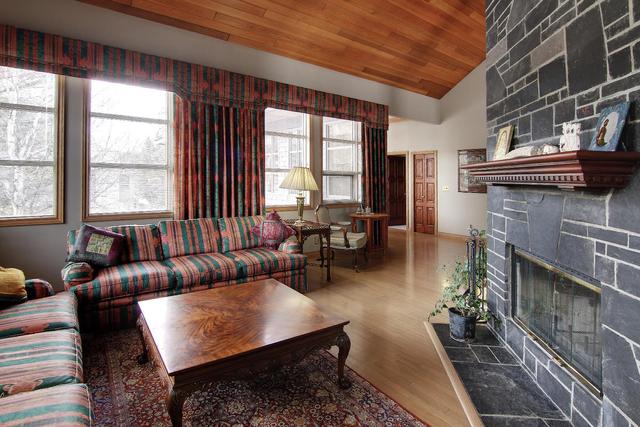 4 Cascade Court, House detached with 4 bedrooms, 2 bathrooms and 4 parking in Banff AB | Image 4