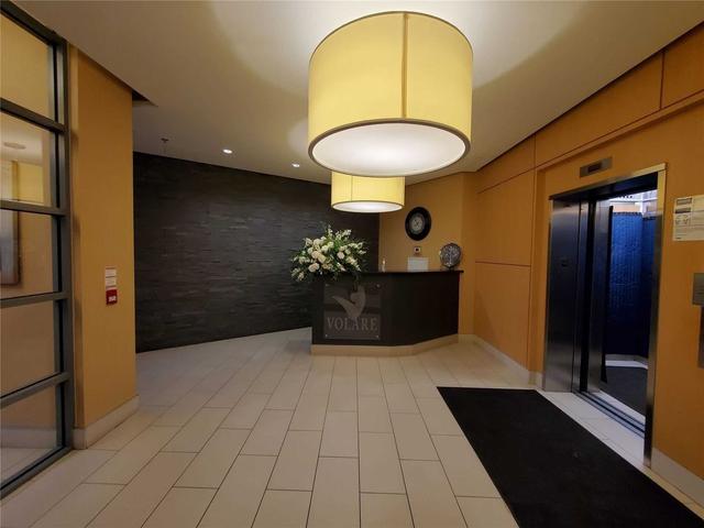 406 - 7730 Kipling Ave, Condo with 2 bedrooms, 2 bathrooms and 2 parking in Vaughan ON | Image 11