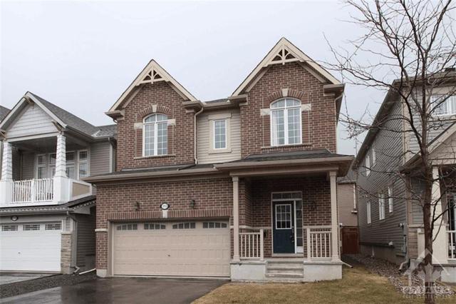 313 Autumnfield Street, House detached with 4 bedrooms, 3 bathrooms and 4 parking in Ottawa ON | Image 2