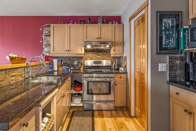 3f - 8 Otter Lane, Condo with 2 bedrooms, 2 bathrooms and 1 parking in Banff AB | Image 13