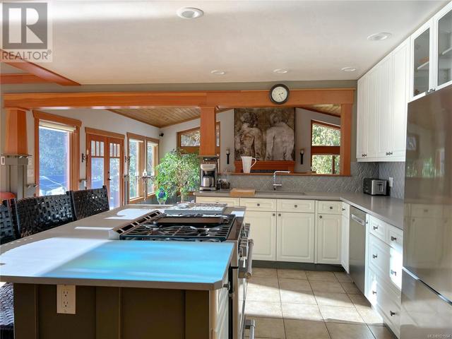 225 Sea Meadow Dr, House detached with 3 bedrooms, 3 bathrooms and 4 parking in Nanaimo B BC | Image 14