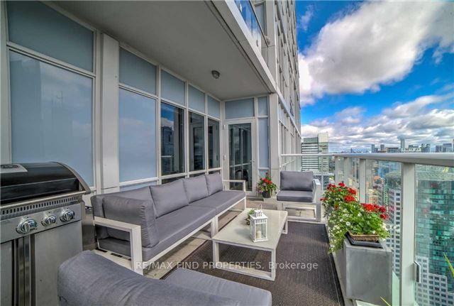 4404 - 300 Front St W, Condo with 2 bedrooms, 3 bathrooms and 2 parking in Toronto ON | Image 33