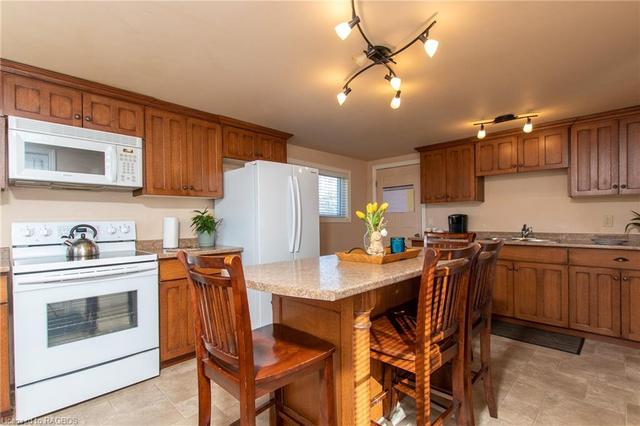 702 9th Avenue E, House detached with 3 bedrooms, 1 bathrooms and null parking in Owen Sound ON | Image 21