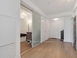 2802 - 181 Dundas St E, Condo with 1 bedrooms, 1 bathrooms and 0 parking in Toronto ON | Image 2
