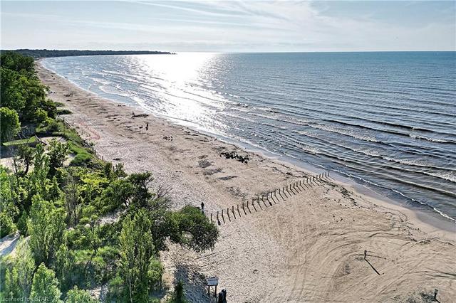 9569 Ipperwash Road, House detached with 4 bedrooms, 2 bathrooms and null parking in Lambton Shores ON | Image 37