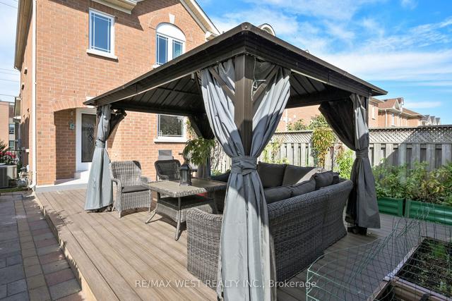 5401 Lawrence Ave E, House attached with 3 bedrooms, 4 bathrooms and 4 parking in Toronto ON | Image 4