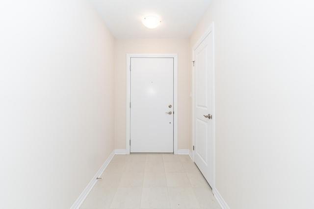 102 Progress Cres, Townhouse with 2 bedrooms, 3 bathrooms and 2 parking in Kitchener ON | Image 21