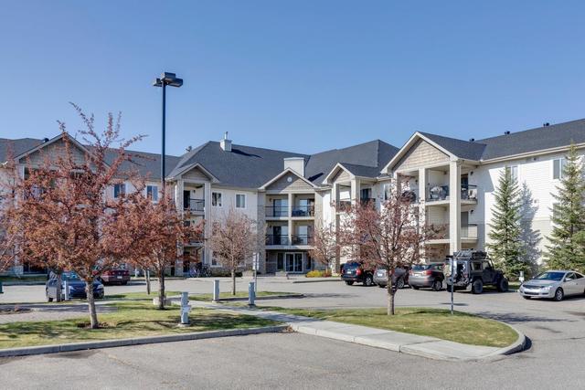 1207 - 2395 Eversyde Avenue Sw, Condo with 1 bedrooms, 1 bathrooms and 1 parking in Calgary AB | Image 1