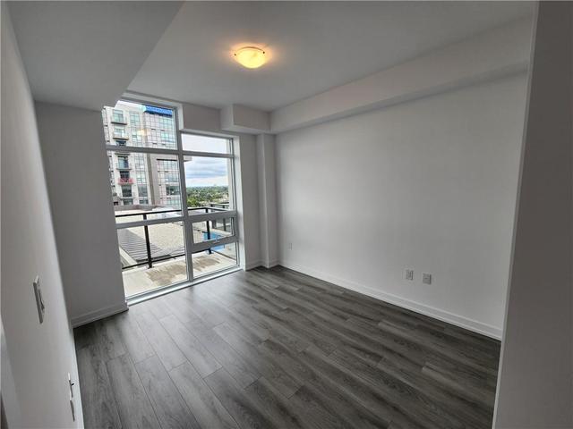 714 - 460 Dundas Street E, Condo with 2 bedrooms, 1 bathrooms and null parking in Hamilton ON | Image 3