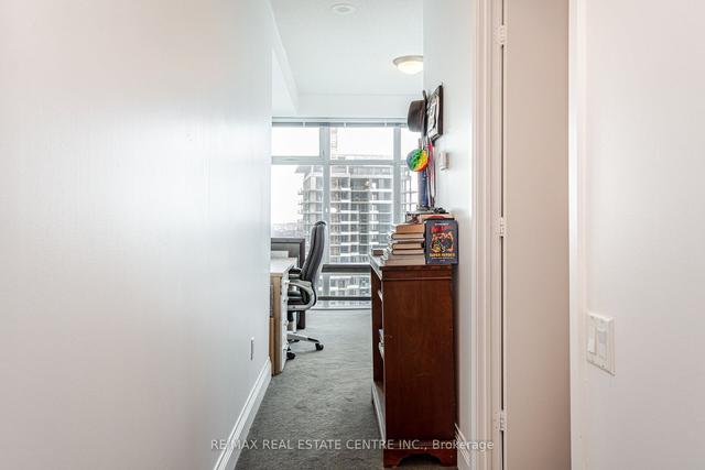 3711 - 2191 Yonge St, Condo with 2 bedrooms, 3 bathrooms and 1 parking in Toronto ON | Image 31