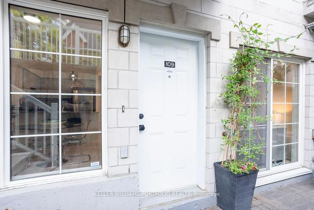 109 - 167 Bleecker St, Townhouse with 2 bedrooms, 2 bathrooms and 1 parking in Toronto ON | Image 9