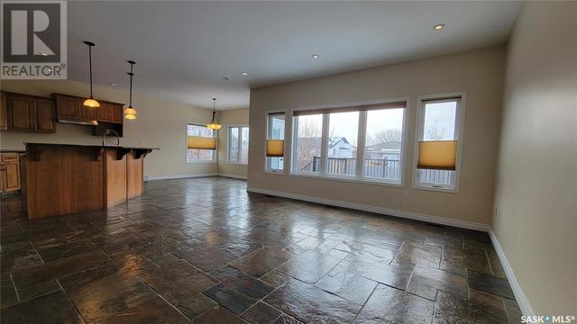 10304 Bunce Crescent, House detached with 4 bedrooms, 4 bathrooms and null parking in North Battleford CY SK | Image 5