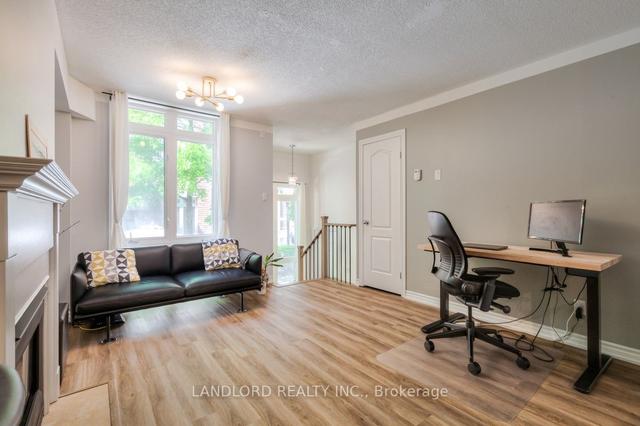 2005 - 12 Sudbury St, Townhouse with 2 bedrooms, 2 bathrooms and 2 parking in Toronto ON | Image 28