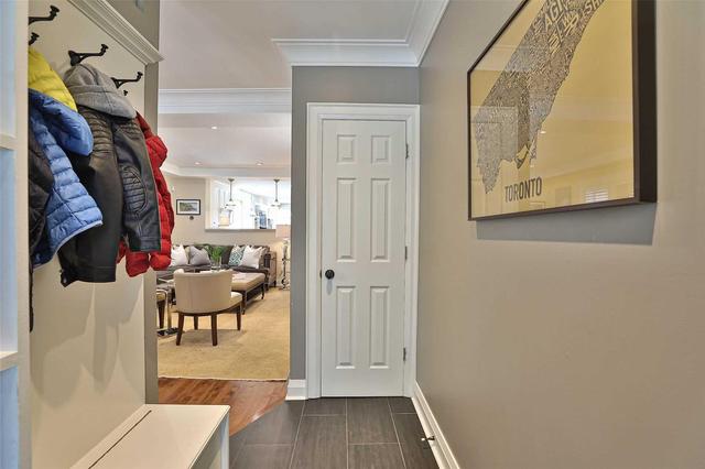 80 Elmer Ave, House detached with 4 bedrooms, 4 bathrooms and 1 parking in Toronto ON | Image 3