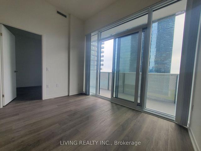 1509 - 55 Cooper St, Condo with 3 bedrooms, 2 bathrooms and 1 parking in Toronto ON | Image 16