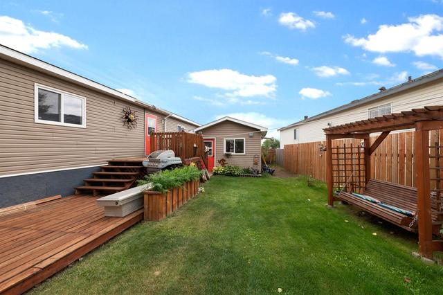 185 Card Crescent, House detached with 3 bedrooms, 2 bathrooms and 5 parking in Wood Buffalo AB | Image 12