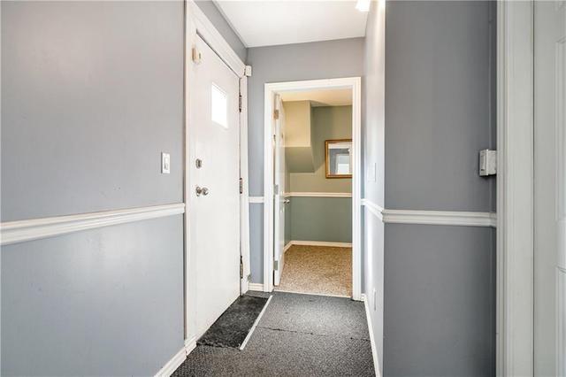 275 Main Street W, House attached with 2 bedrooms, 1 bathrooms and 4 parking in Hamilton ON | Image 18