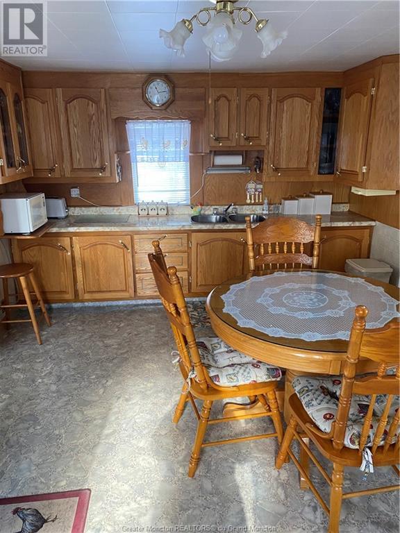 4 Henry St, House detached with 3 bedrooms, 1 bathrooms and null parking in Shediac P NB | Image 11