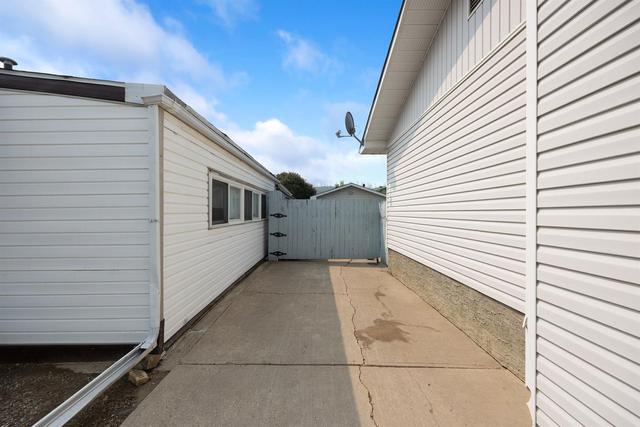33 Fitzgerald Avenue, House detached with 3 bedrooms, 2 bathrooms and 6 parking in Wood Buffalo AB | Image 20