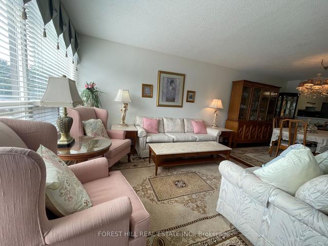 206 - 1131 Steeles Ave W, Condo with 2 bedrooms, 2 bathrooms and 1 parking in Toronto ON | Image 4