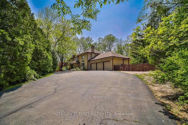 6434 Cedar Springs Rd, House detached with 4 bedrooms, 5 bathrooms and 8 parking in Burlington ON | Image 25