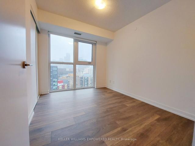 2107 - 219 Dundas St E, Condo with 3 bedrooms, 2 bathrooms and 0 parking in Toronto ON | Image 2