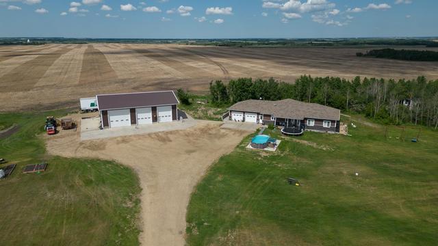 48324 834 Highway, House detached with 5 bedrooms, 3 bathrooms and null parking in Camrose County AB | Image 1