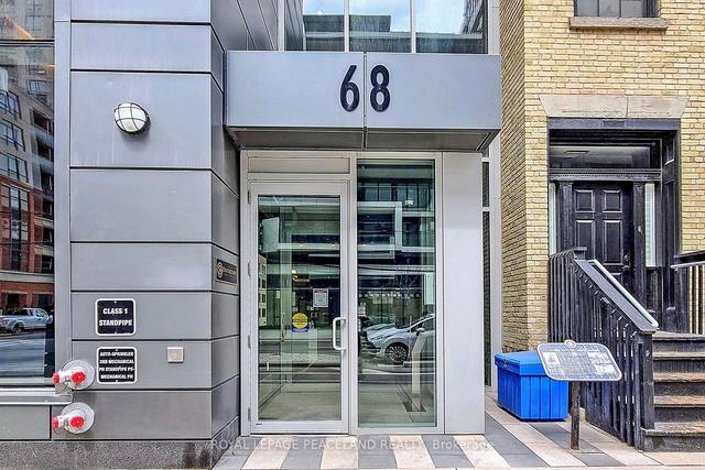 1810 - 68 Shuter St, Condo with 2 bedrooms, 2 bathrooms and 0 parking in Toronto ON | Image 12