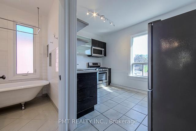 upper - 159 Shaw St, House other with 2 bedrooms, 1 bathrooms and 0 parking in Toronto ON | Image 25