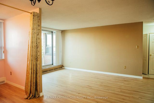 207 - 15 Torrance Rd, Condo with 1 bedrooms, 1 bathrooms and 1 parking in Toronto ON | Image 14
