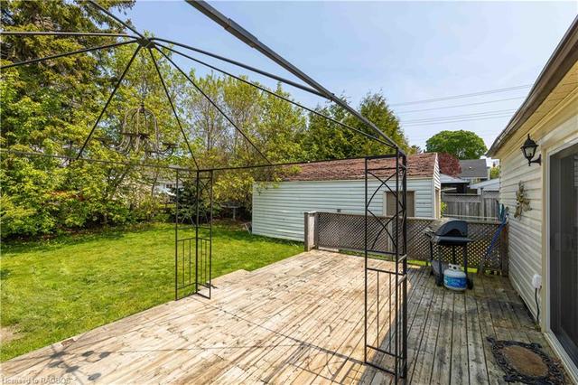 790 7th Street E, House detached with 3 bedrooms, 1 bathrooms and 4 parking in Owen Sound ON | Image 17
